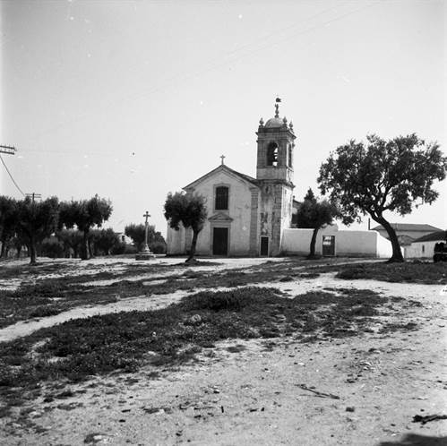 Igreja de São Bartolomeu da Charneca e o cruzeiro da Charneca, 1959